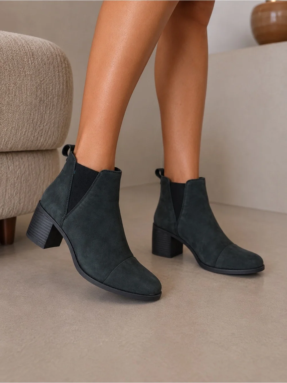 TOMS Women's Esme Chelsea boots